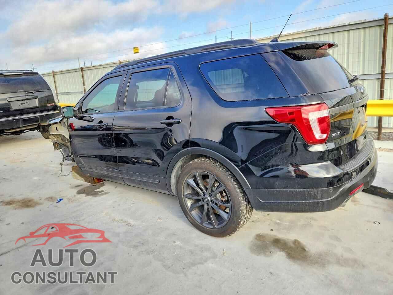 FORD EXPLORER 2018 - 1FM5K7D88JGB17368