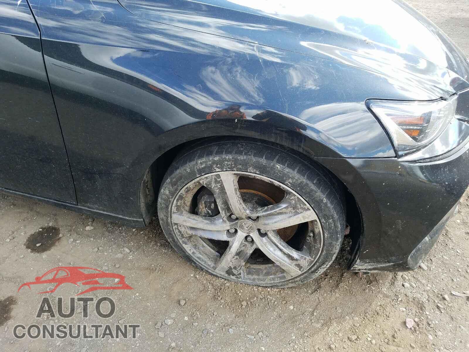 LEXUS IS 2017 - JTHBA1D28H5046843