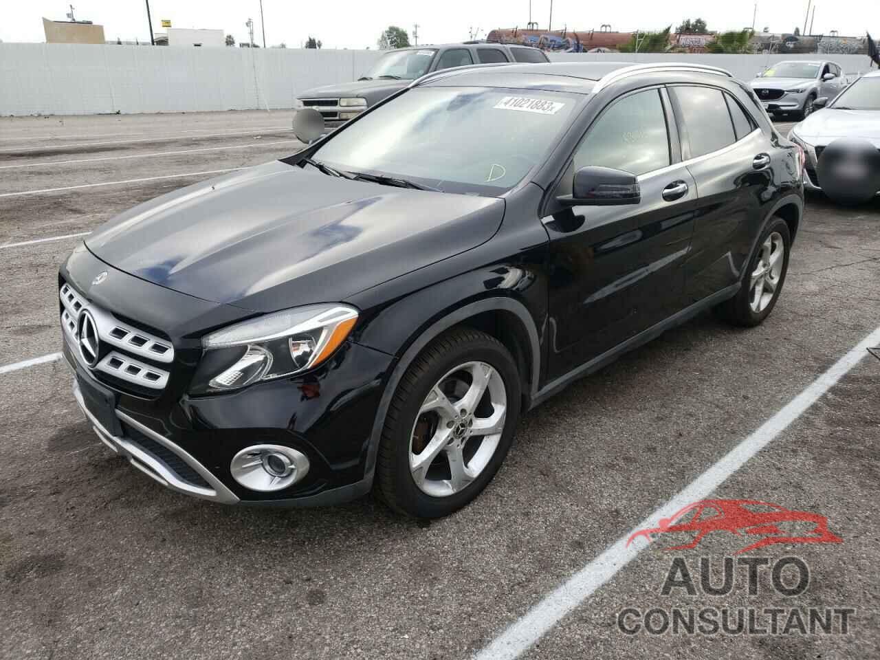 MERCEDES-BENZ GLA-CLASS 2018 - WDCTG4GB4JJ390629