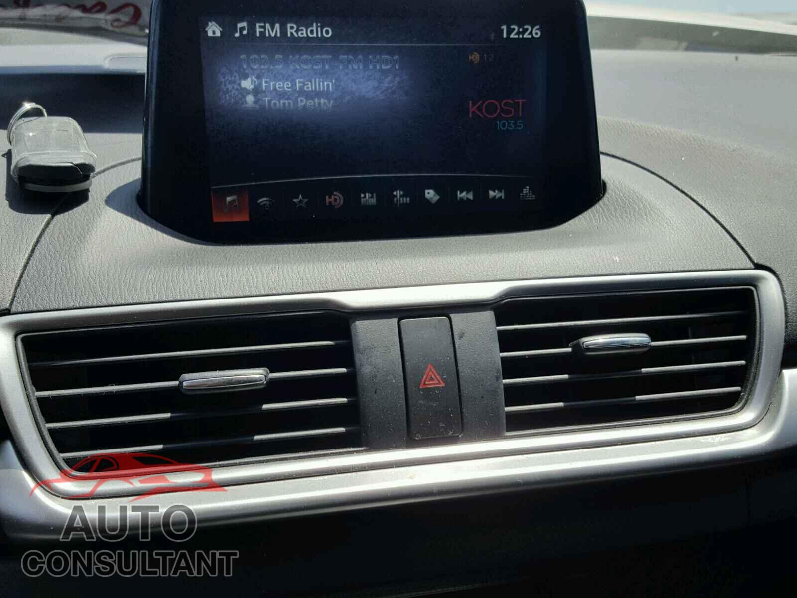 MAZDA 3 2017 - 3MZBN1U70HM104792