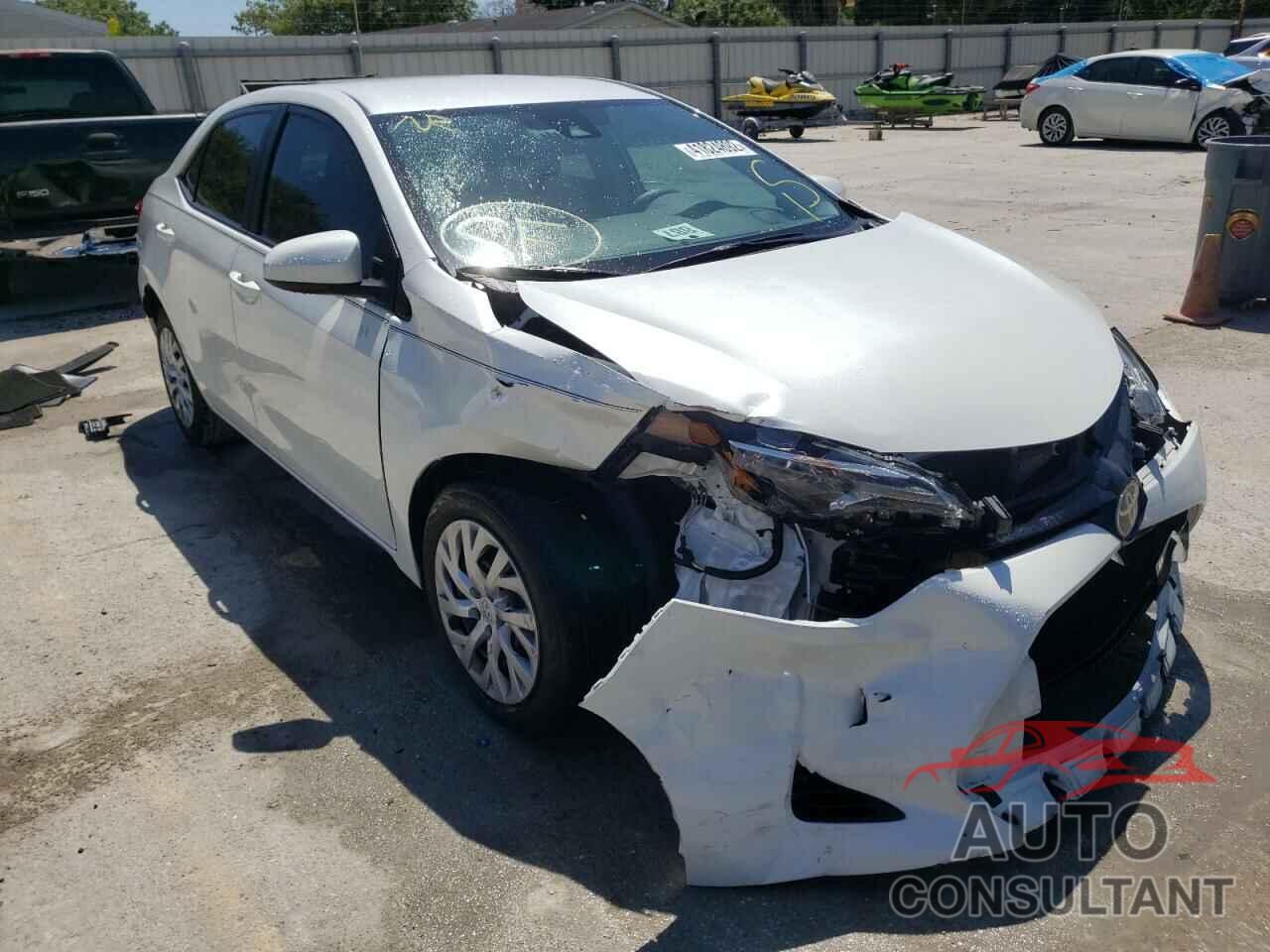 TOYOTA COROLLA 2018 - 5YFBURHE9JP740218