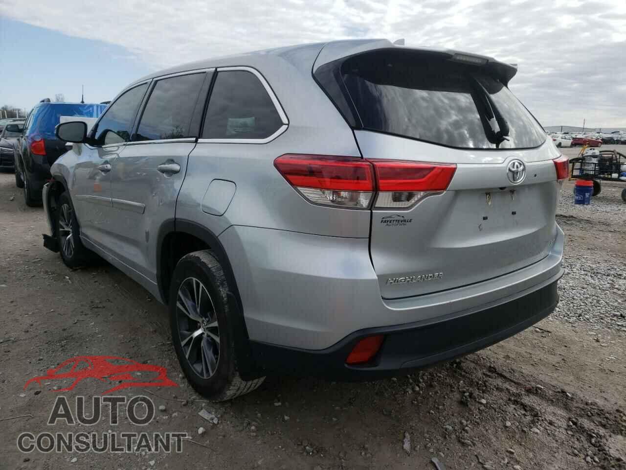 TOYOTA HIGHLANDER 2018 - 5TDZZRFH8JS247733