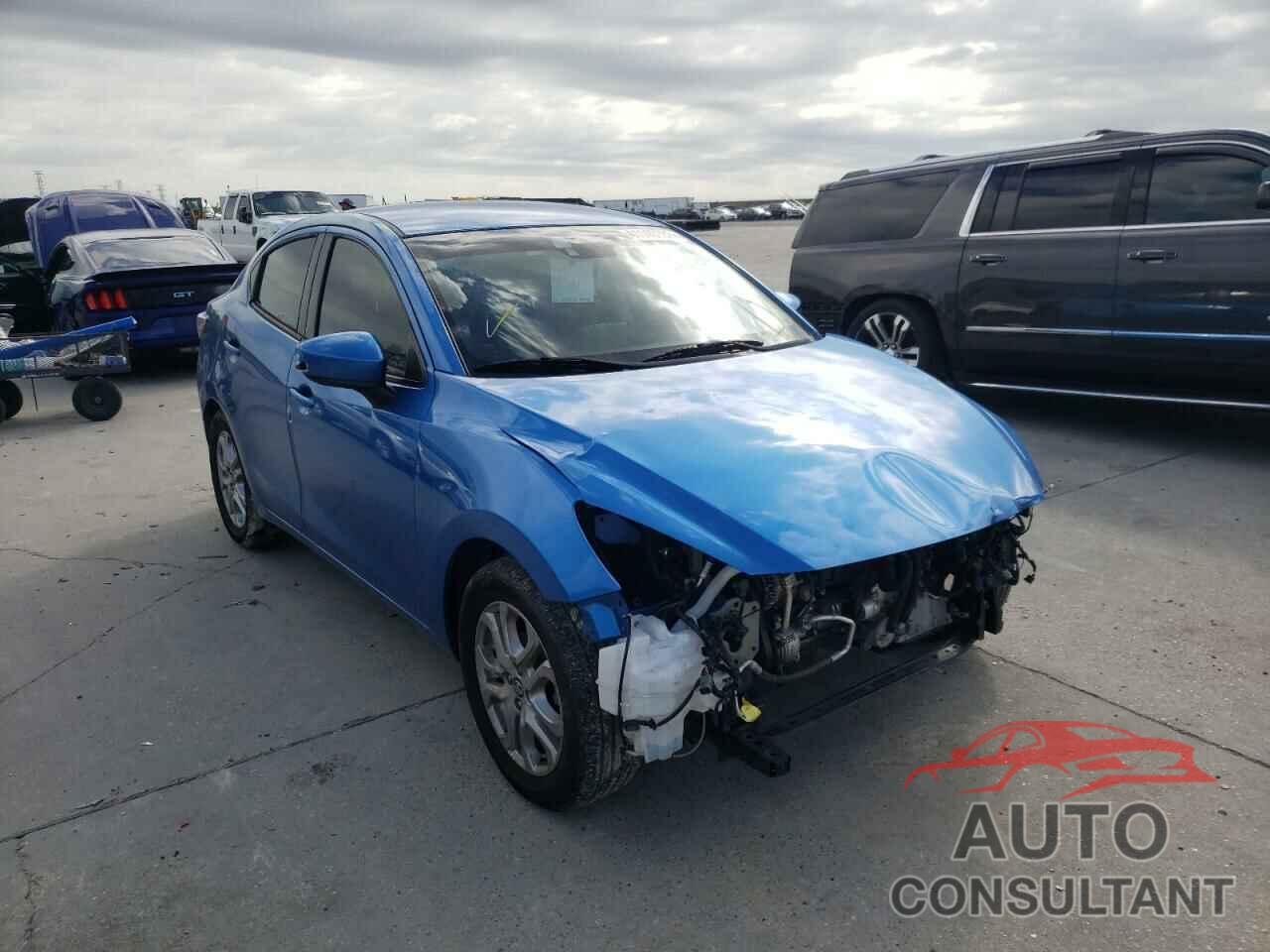 TOYOTA YARIS 2017 - 3MYDLBYV1HY168172