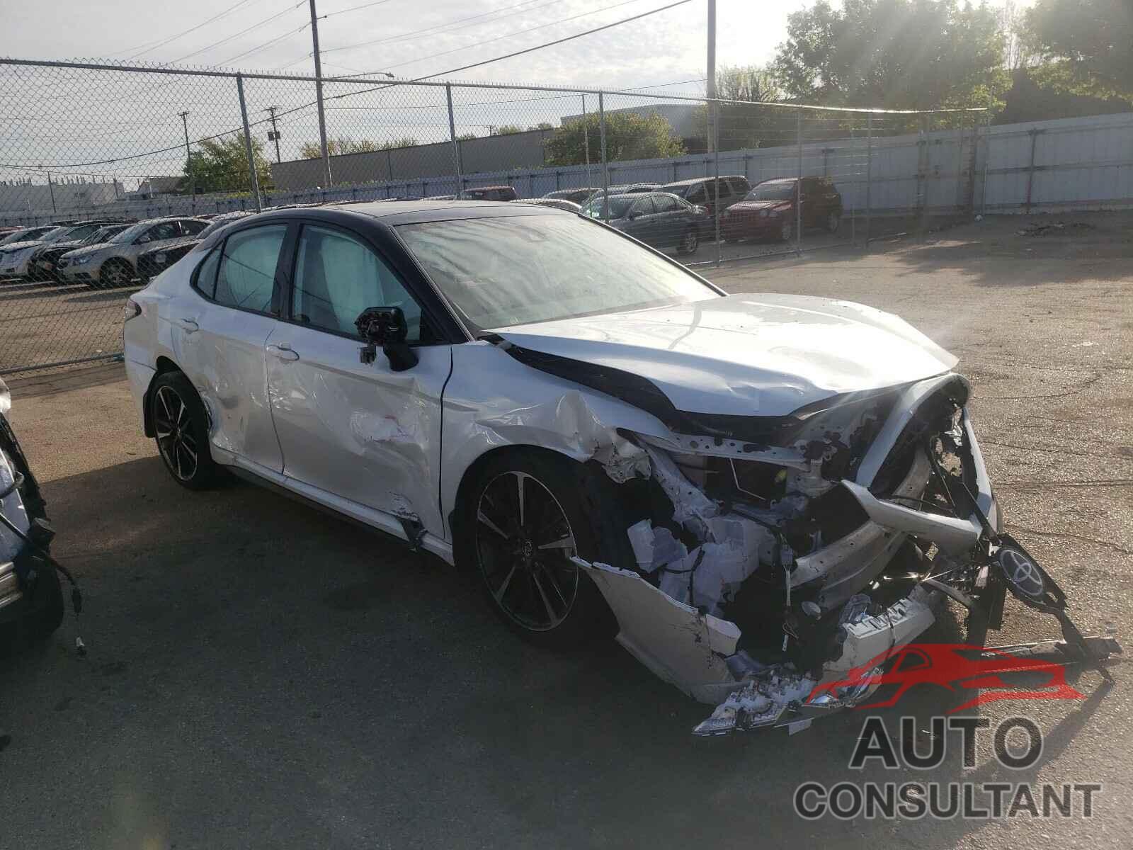 TOYOTA CAMRY 2019 - 4T1B61HK8KU290501