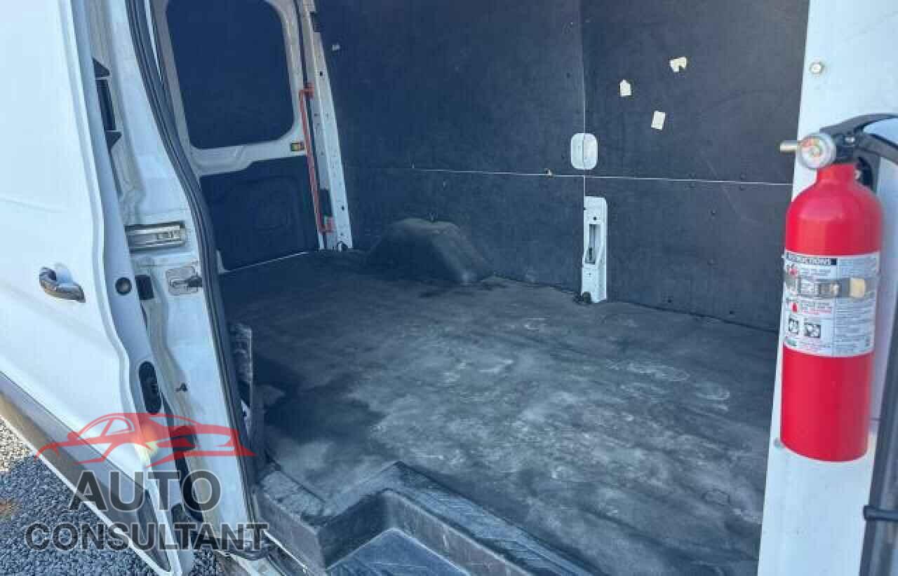 FORD TRANSIT 2019 - 1FTYE2CM5KKB51406