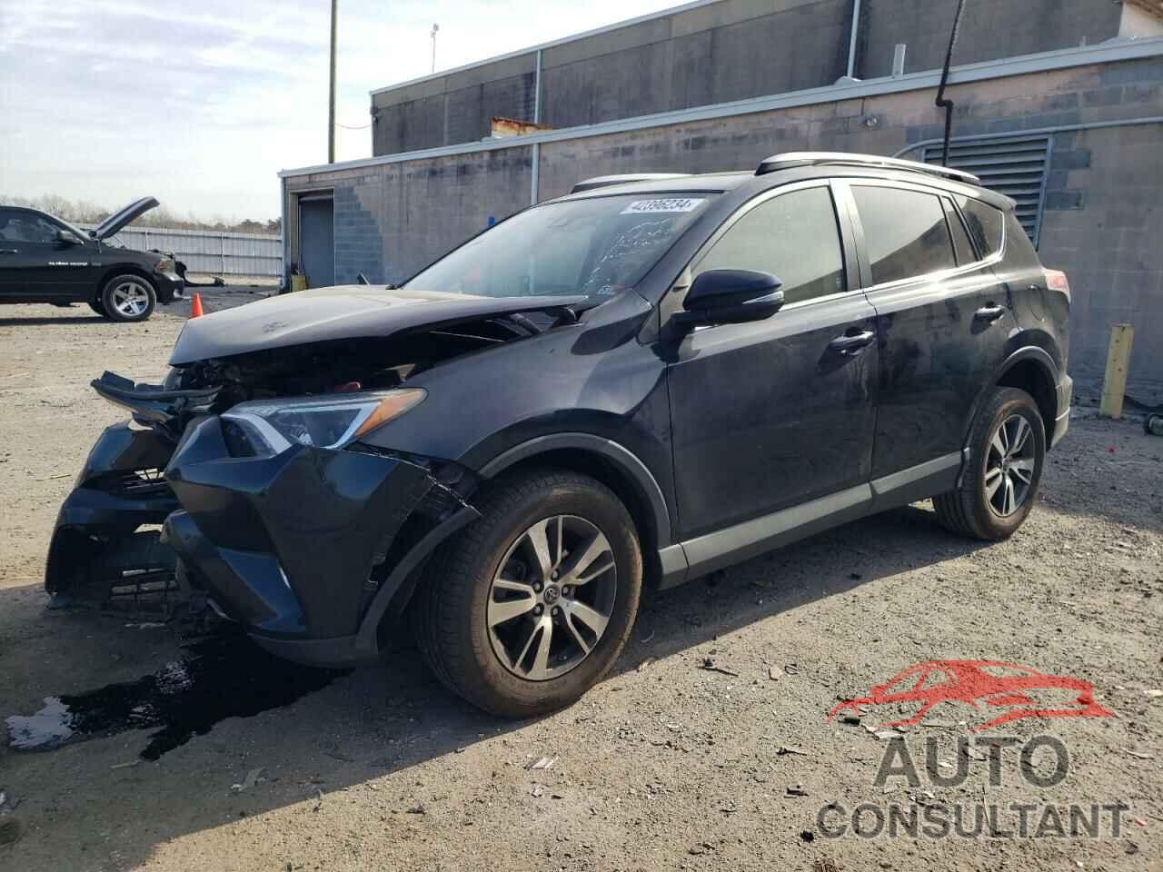 TOYOTA RAV4 2017 - JTMRFREV9HD212608