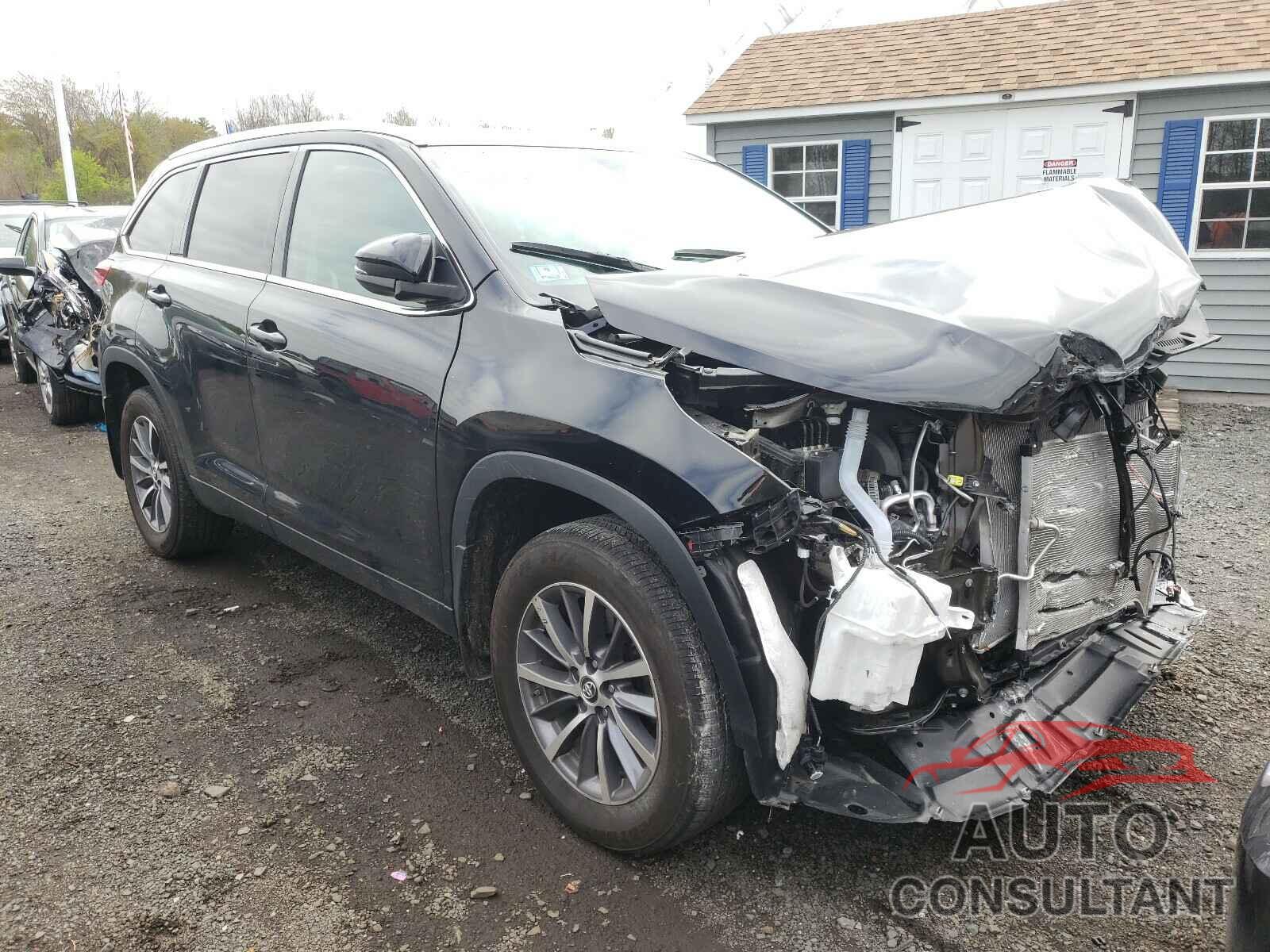 TOYOTA HIGHLANDER 2019 - 5TDJZRFH8KS710162
