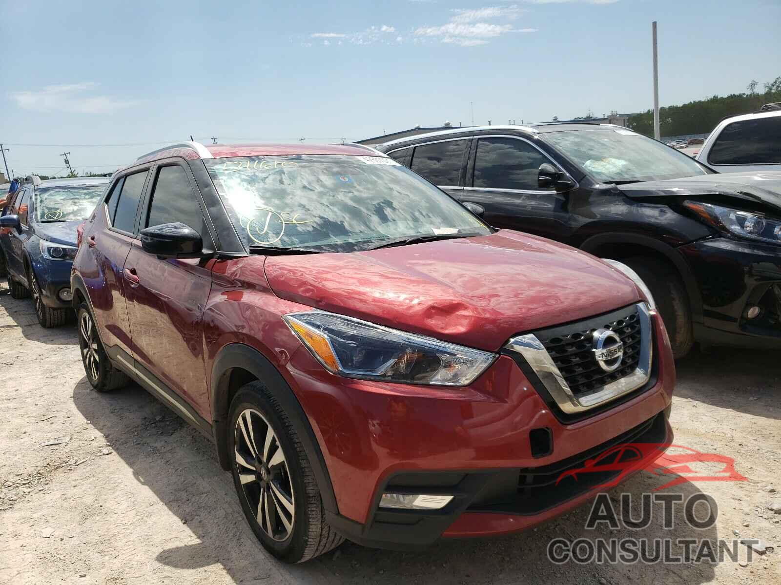 NISSAN KICKS 2018 - 3N1CP5CU7JL541610