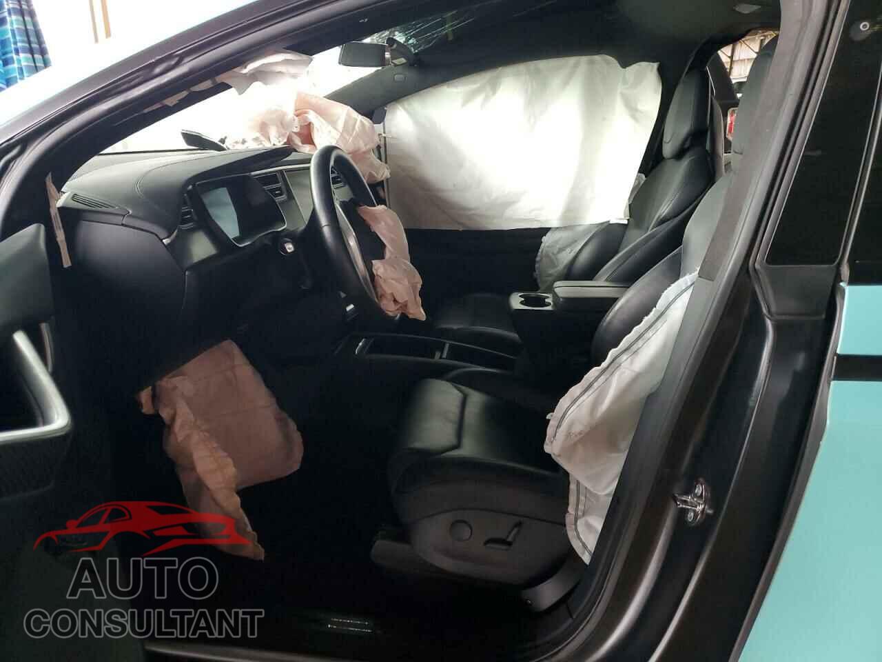 TESLA MODEL X 2017 - 5YJXCBE21HF067294