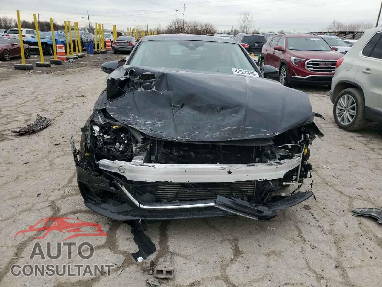 AUDI A7 2019 - WAUV2AF2XKN037977