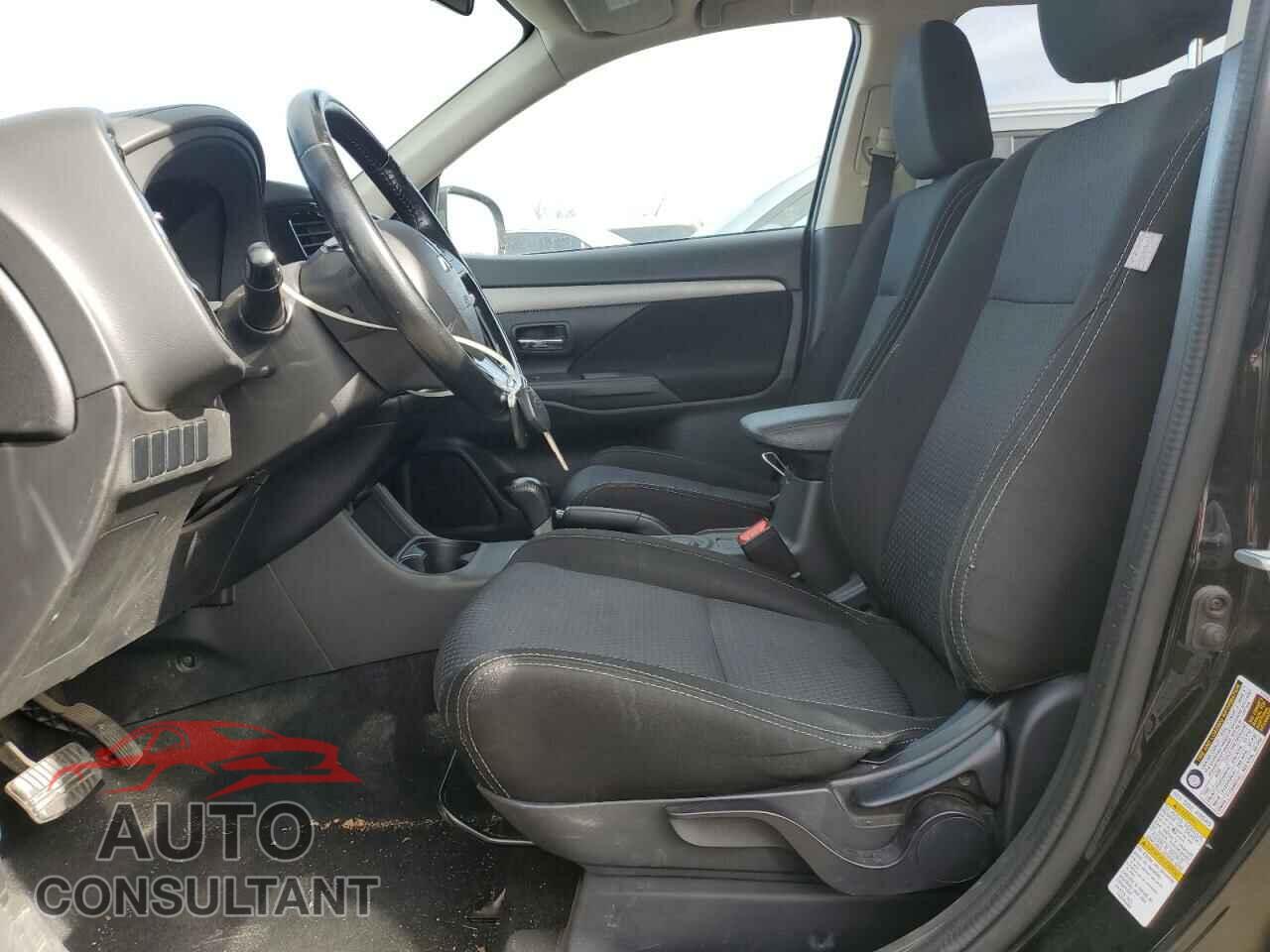 MITSUBISHI OUTLANDER 2016 - JA4AD2A39GZ065927