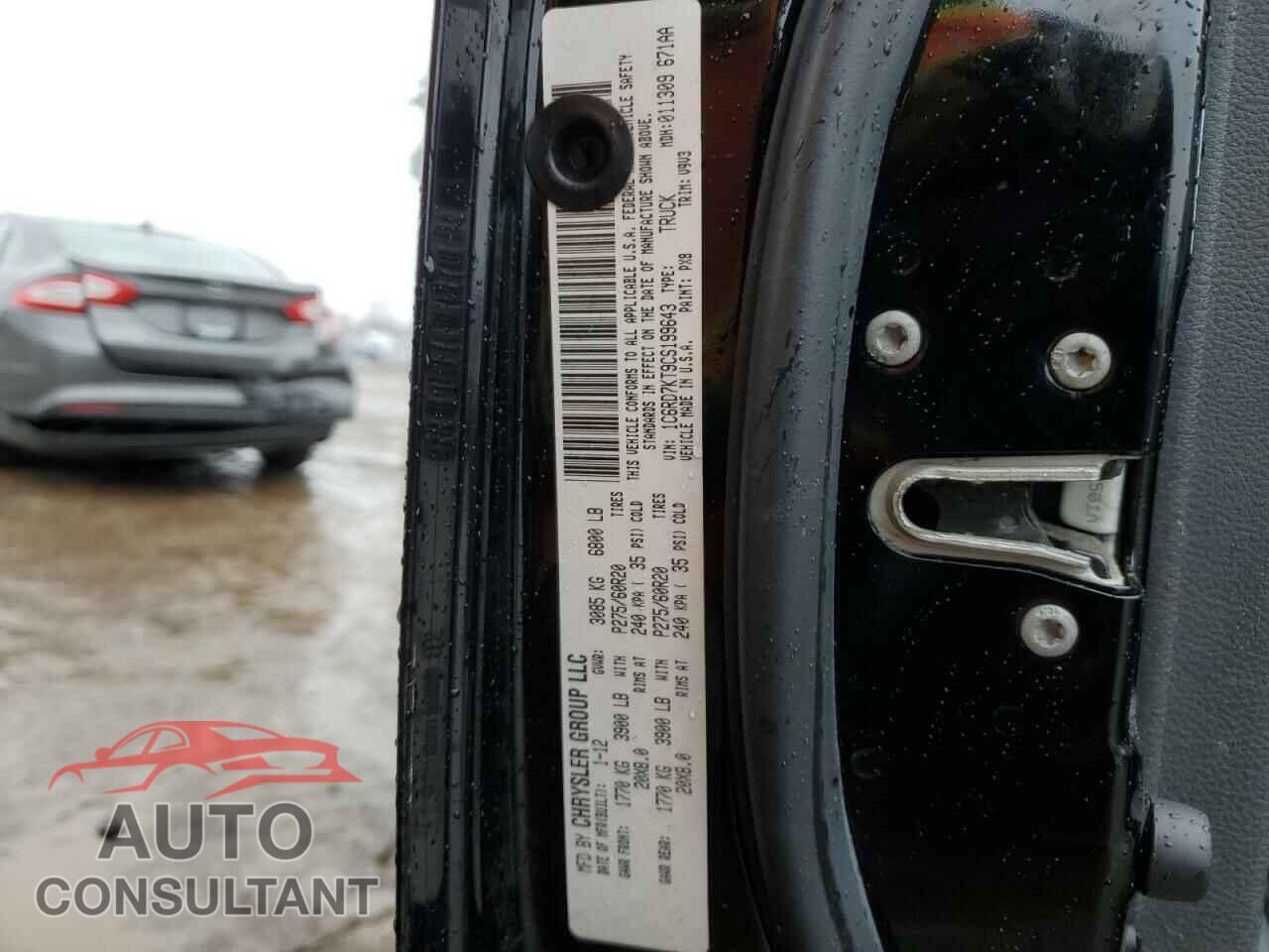 DODGE RAM 1500 2012 - 1C6RD7KT9CS199643