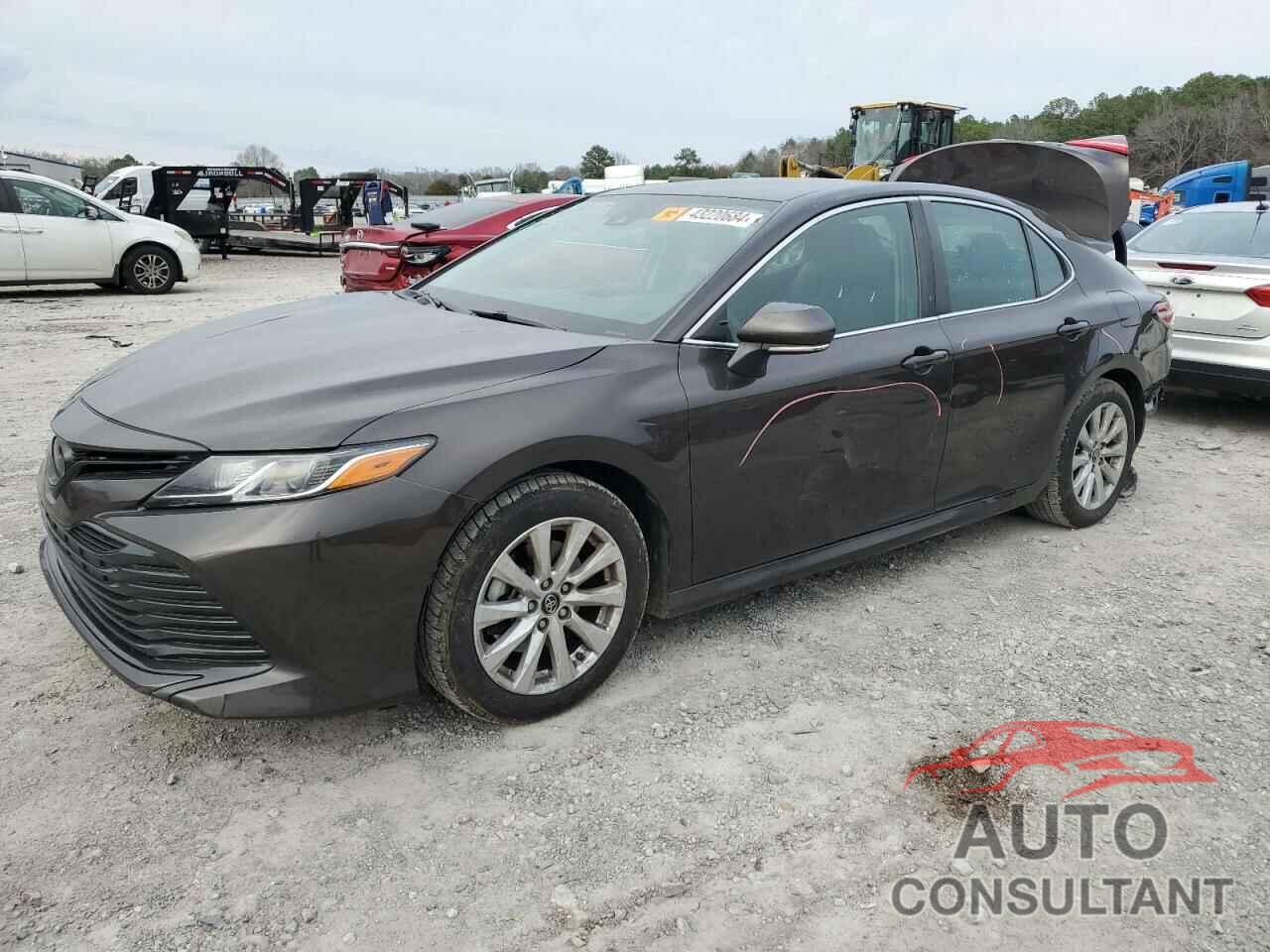 TOYOTA CAMRY 2019 - 4T1B11HK0KU821981