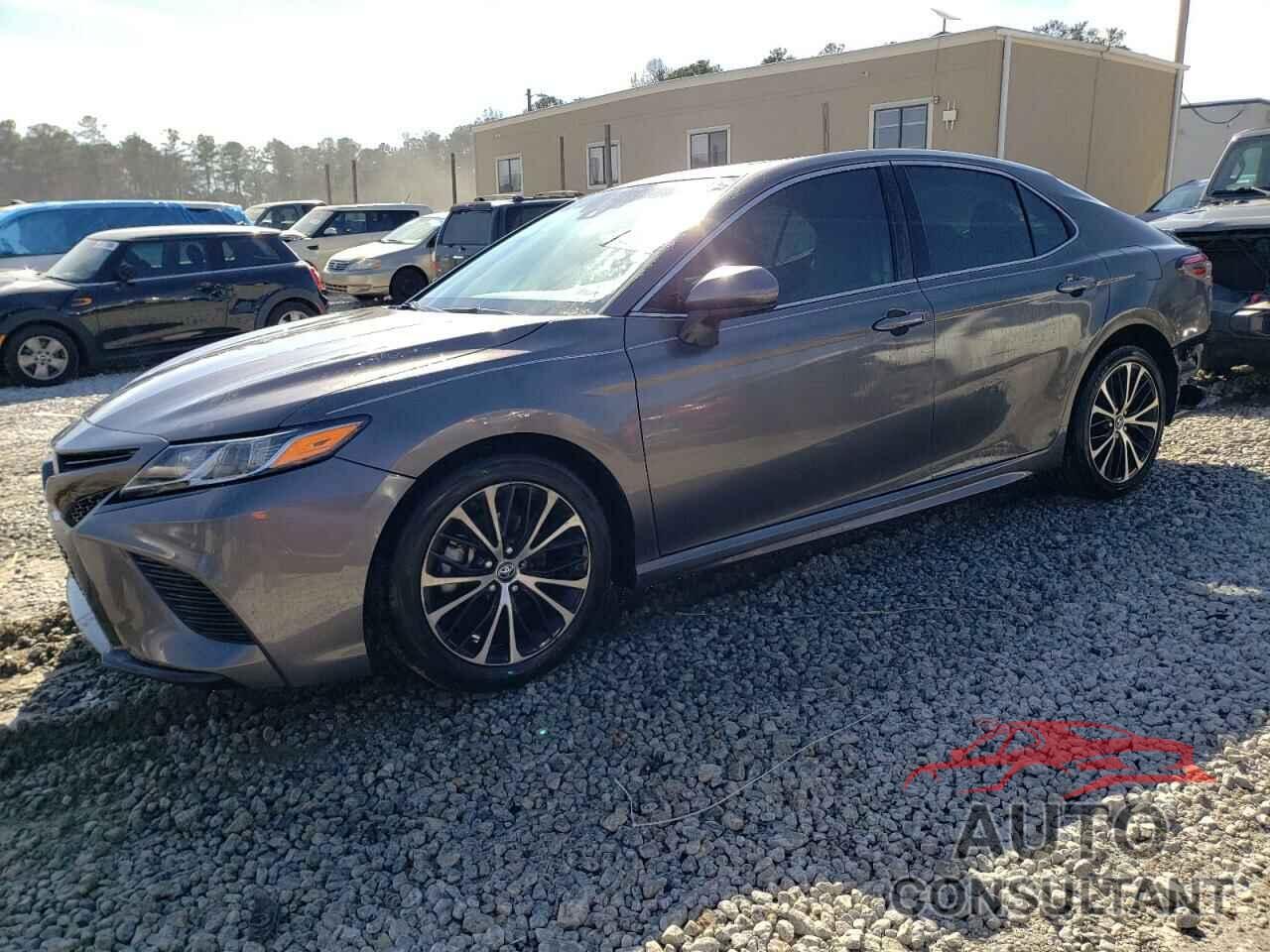 TOYOTA CAMRY 2018 - 4T1B11HK4JU615528