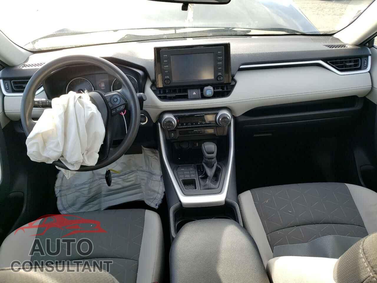 TOYOTA RAV4 2019 - 2T3P1RFV1KC057018