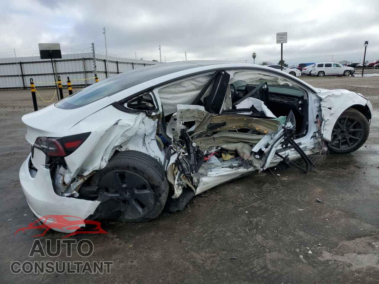 TESLA MODEL 3 2022 - 5YJ3E1EA4NF325880