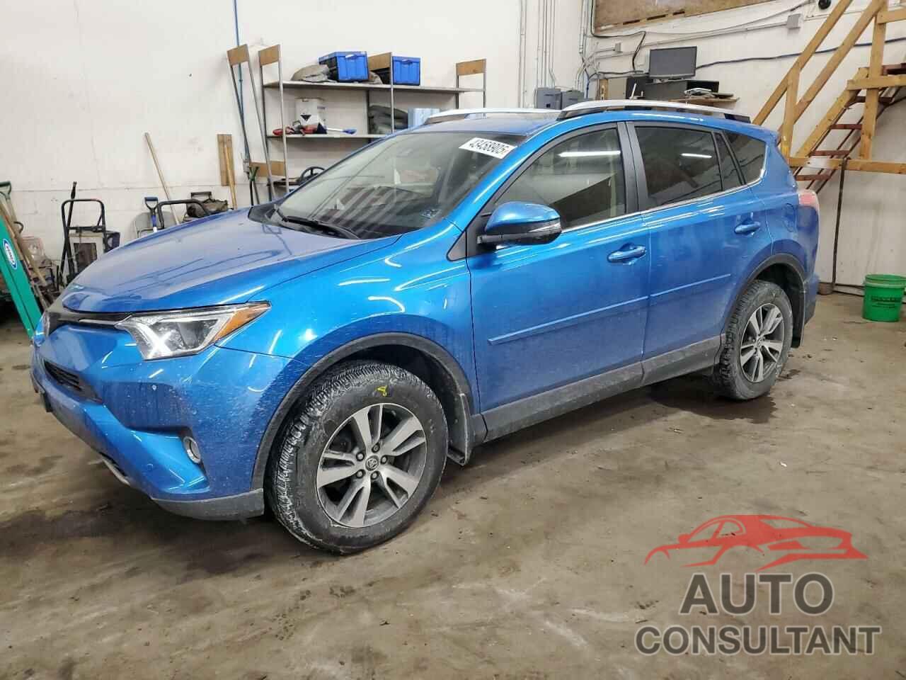TOYOTA RAV4 2018 - JTMRFREV7JJ204188