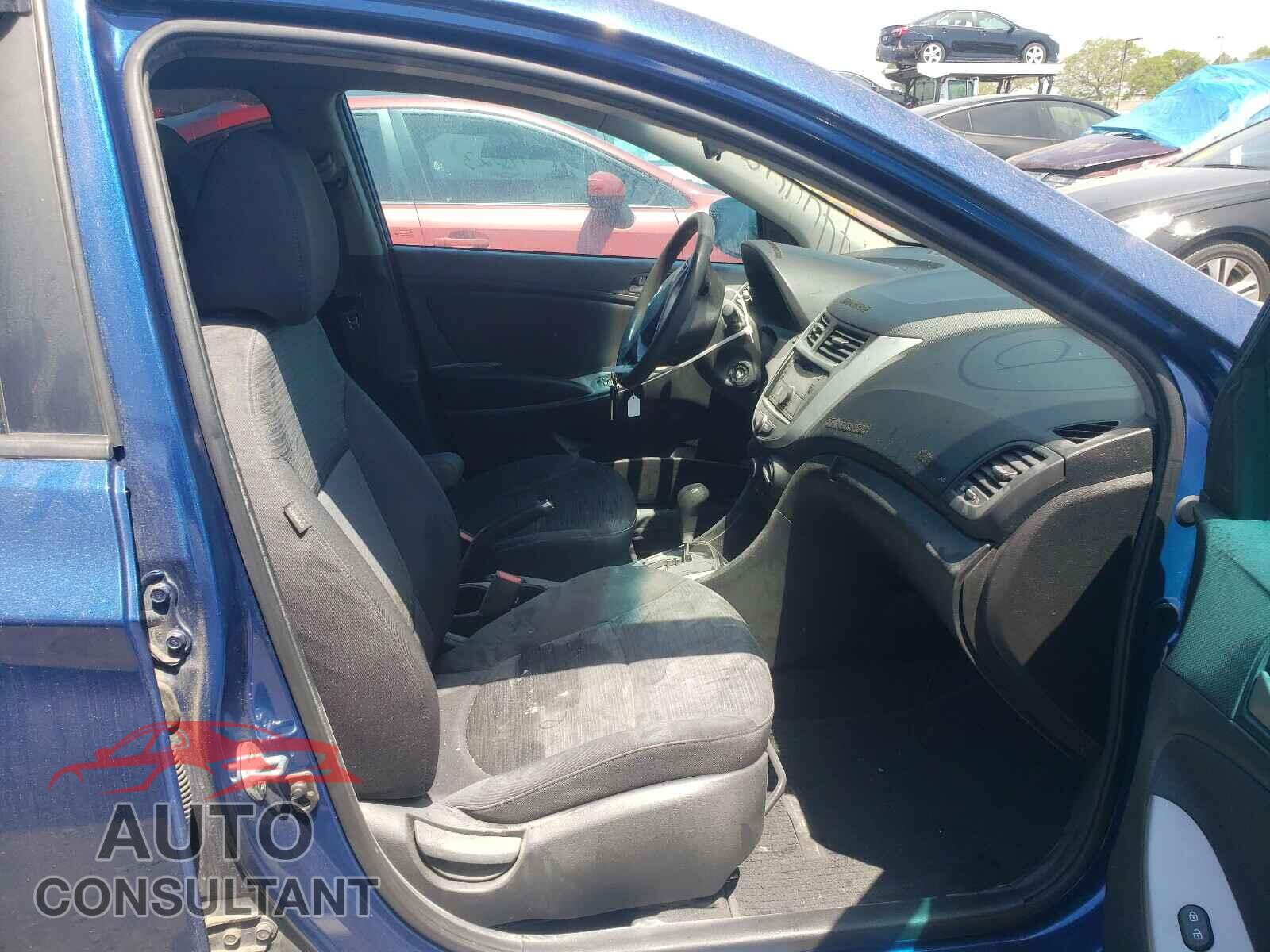 HYUNDAI ACCENT 2017 - KMHCT5AE0HU321886