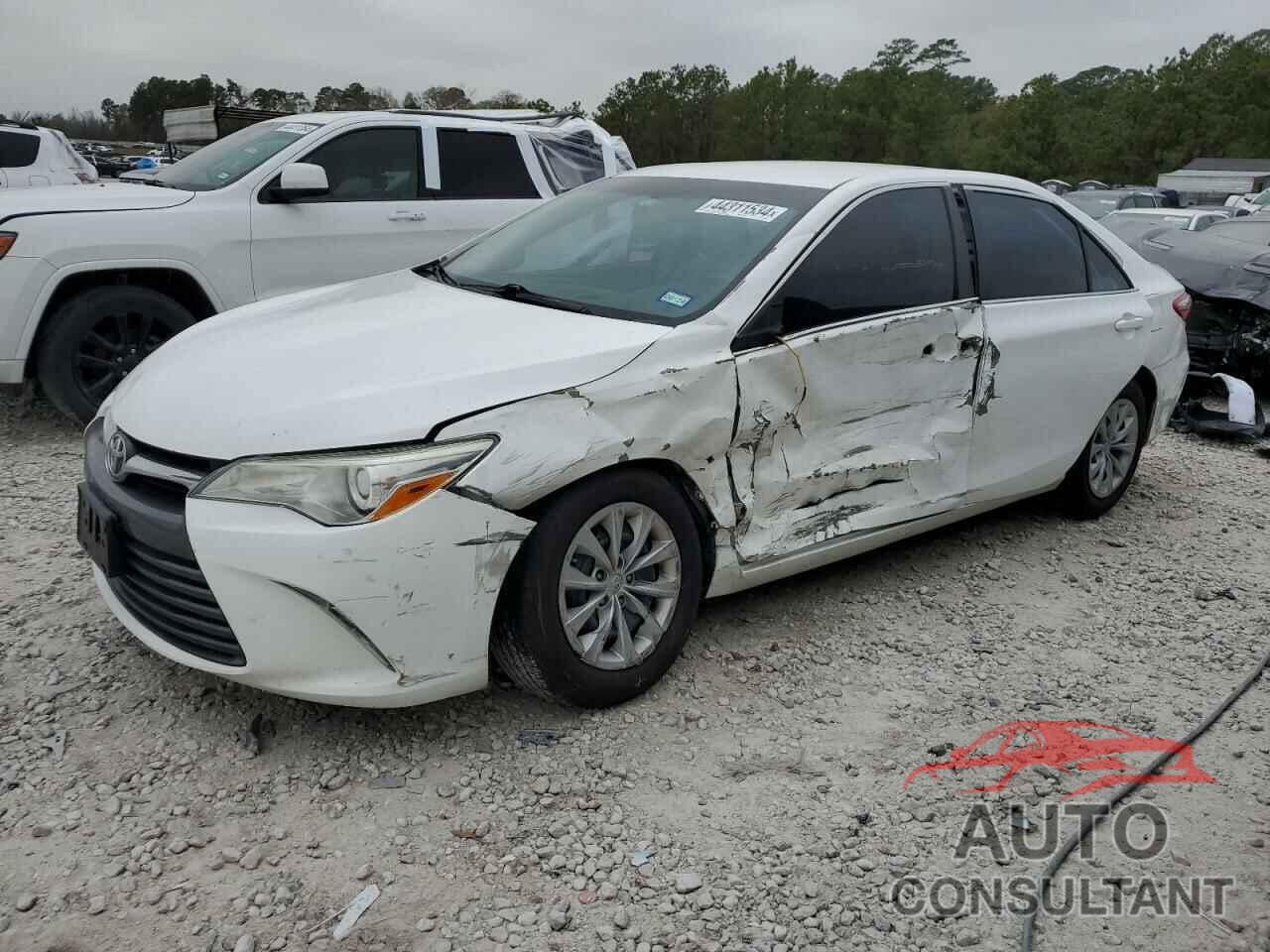 TOYOTA CAMRY 2016 - 4T4BF1FKXGR564636