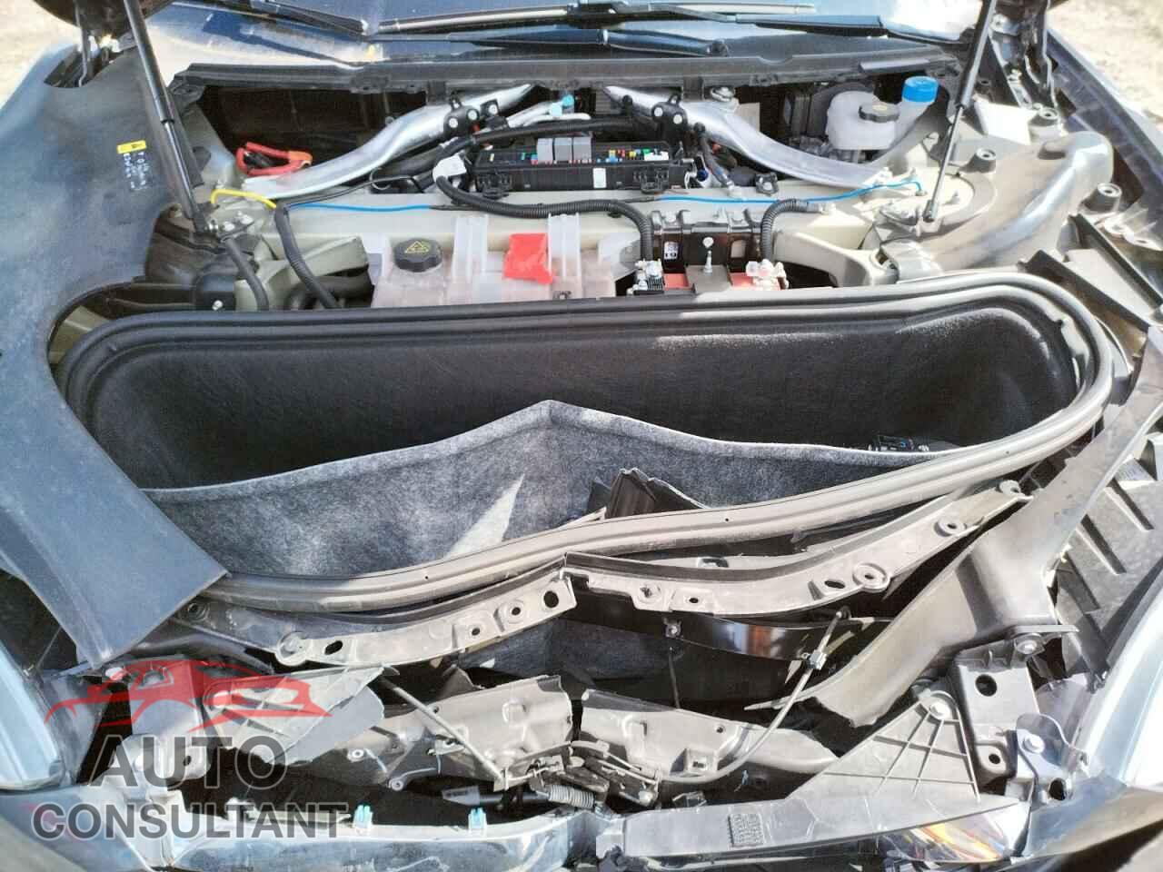 TESLA MODEL S 2018 - 5YJSA1E26JF269726