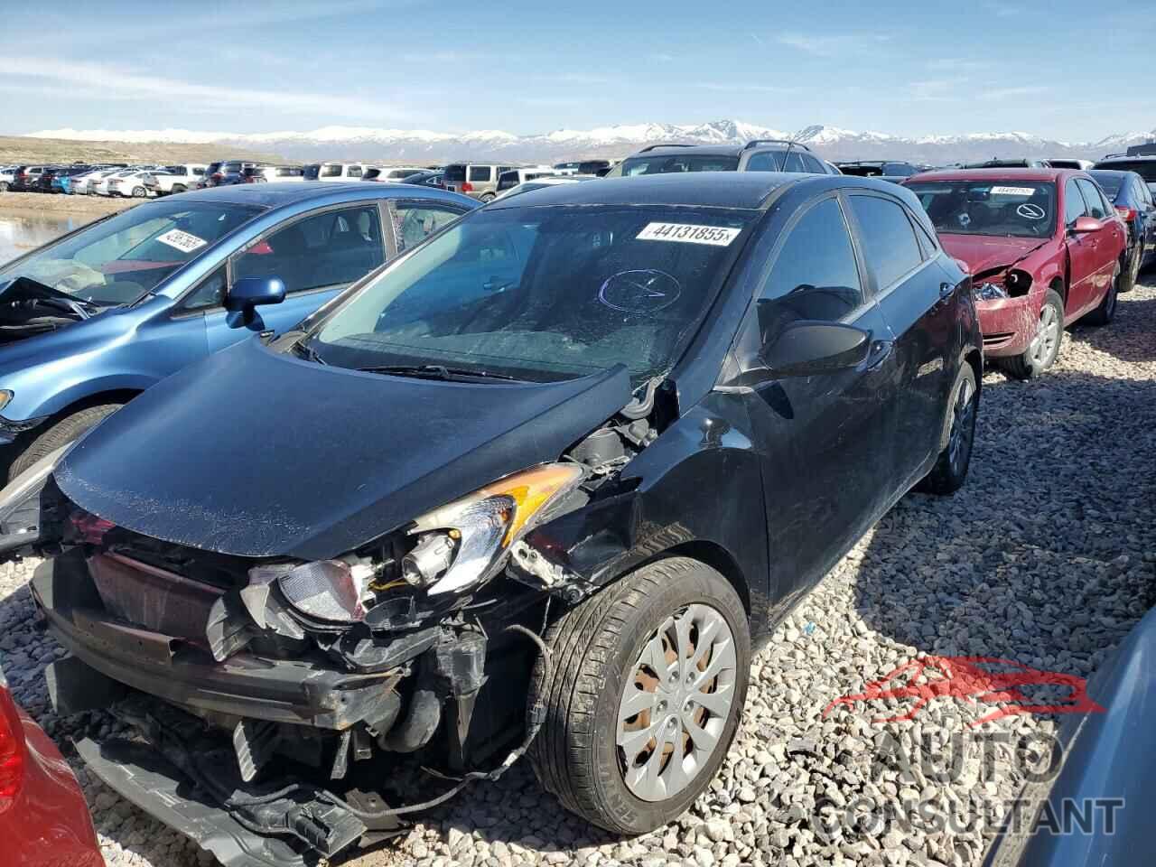 HYUNDAI ELANTRA 2017 - KMHD35LH9HU377028