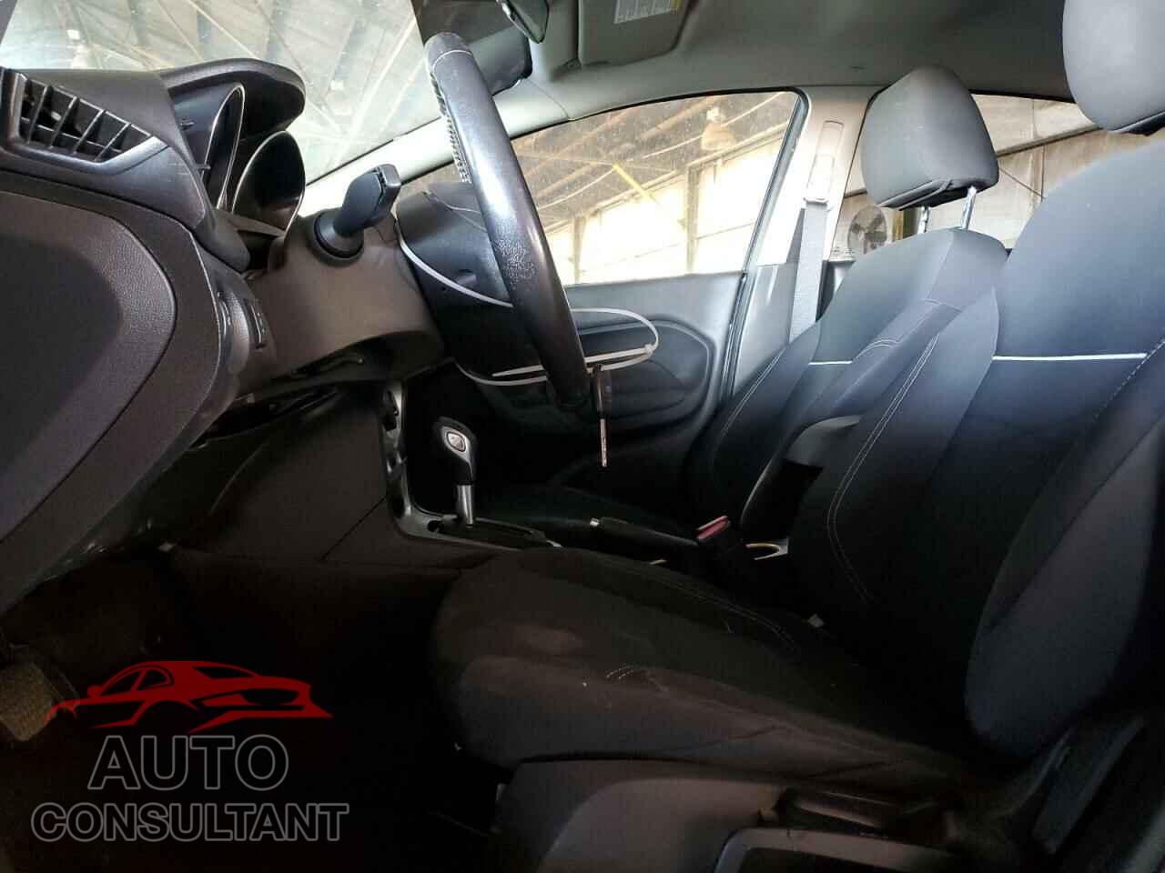 FORD FIESTA 2014 - 3FADP4EJXEM121649