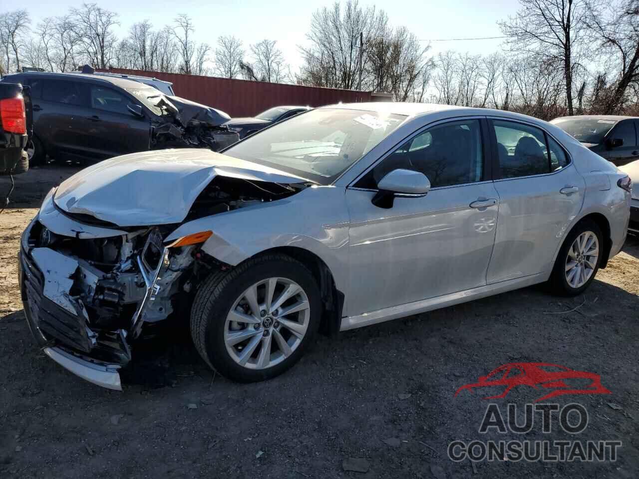 TOYOTA CAMRY 2022 - 4T1C11AK1NU075818