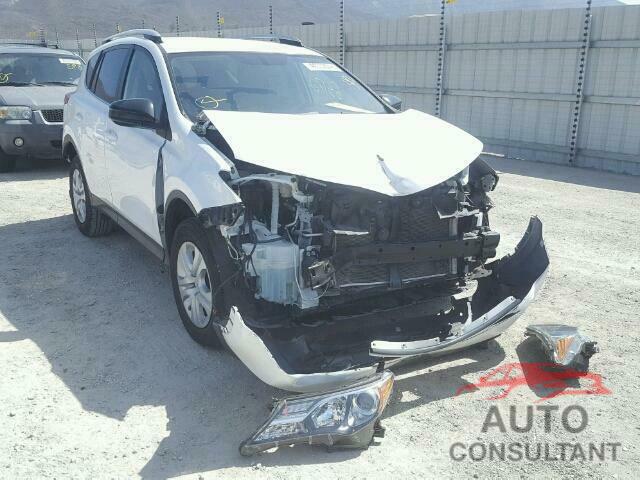 TOYOTA RAV4 LE 2015 - JTMZFREV3FJ031745