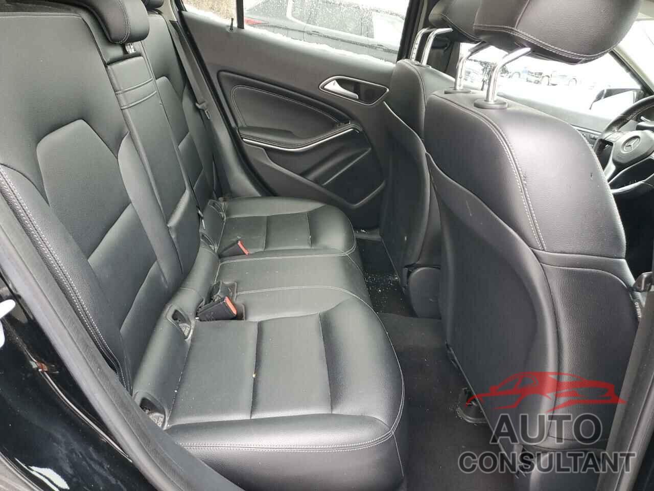 MERCEDES-BENZ GLA-CLASS 2015 - WDCTG4GB3FJ105197