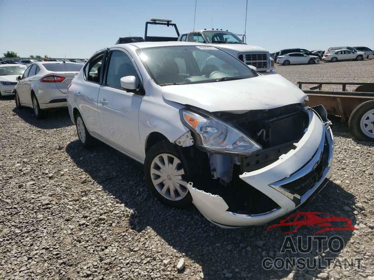 NISSAN VERSA 2019 - 3N1CN7AP9KL856277