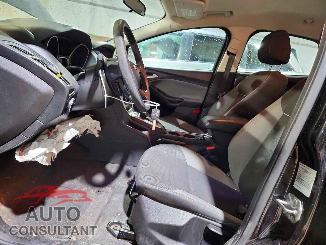 FORD FOCUS 2014 - 1FADP3F2XEL331414