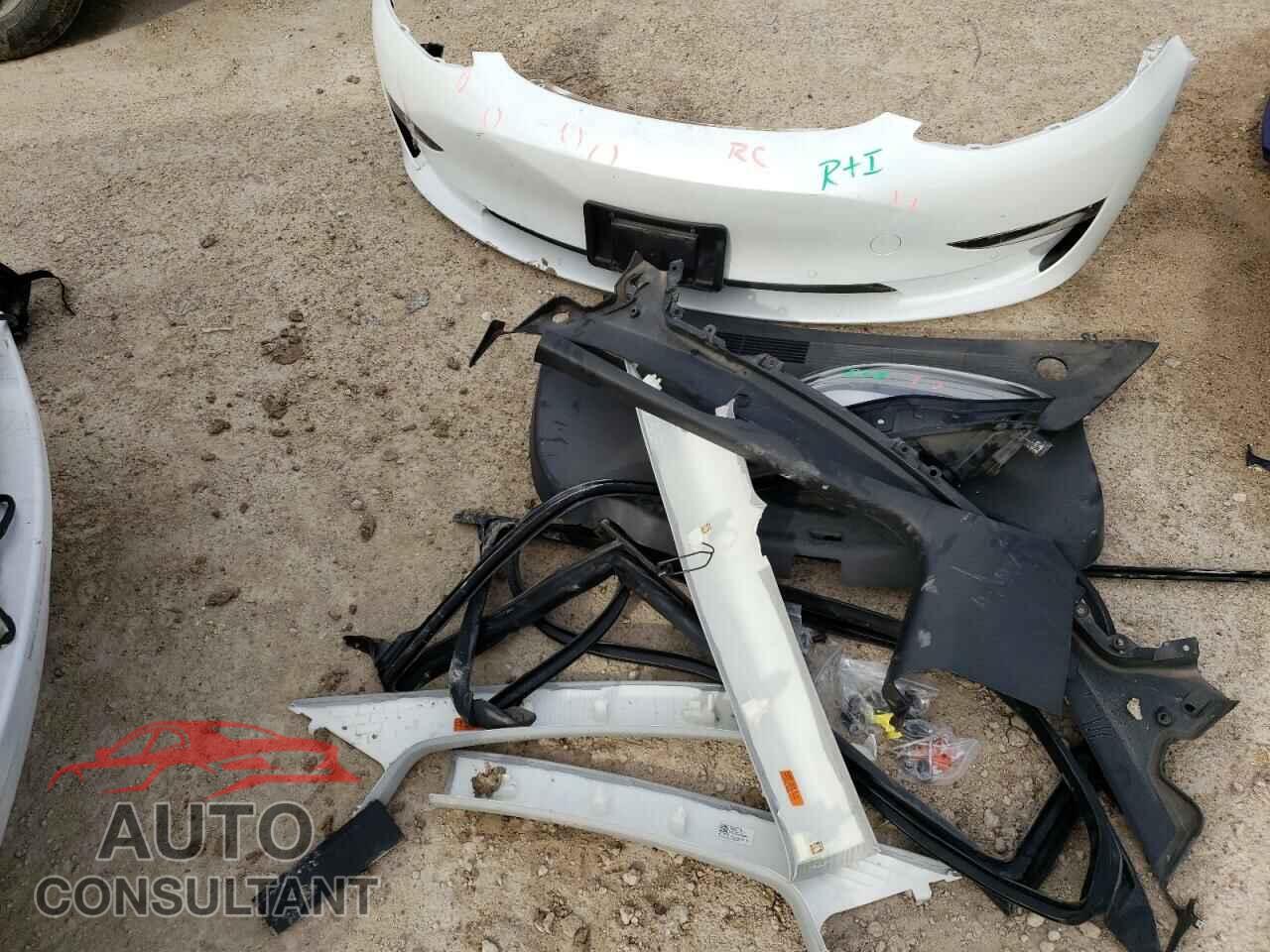 TESLA MODEL 3 2021 - 5YJ3E1EA1MF093267