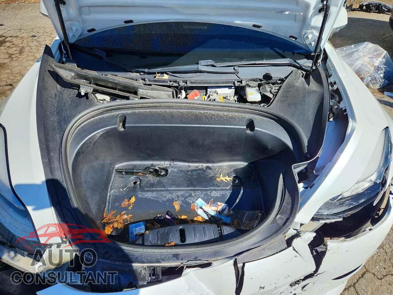 TESLA MODEL 3 2020 - 5YJ3E1EA2LF744923