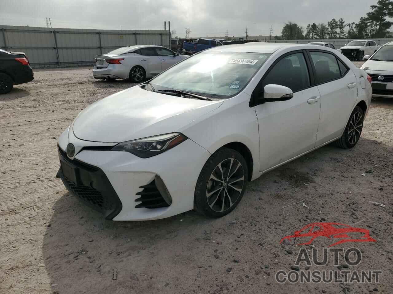 TOYOTA COROLLA 2018 - 5YFBURHEXJP817081
