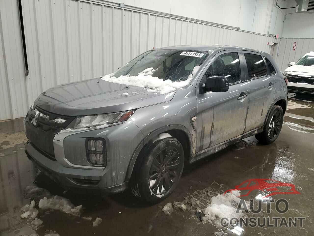 MITSUBISHI OUTLANDER 2022 - JA4ARUAUXNU015909
