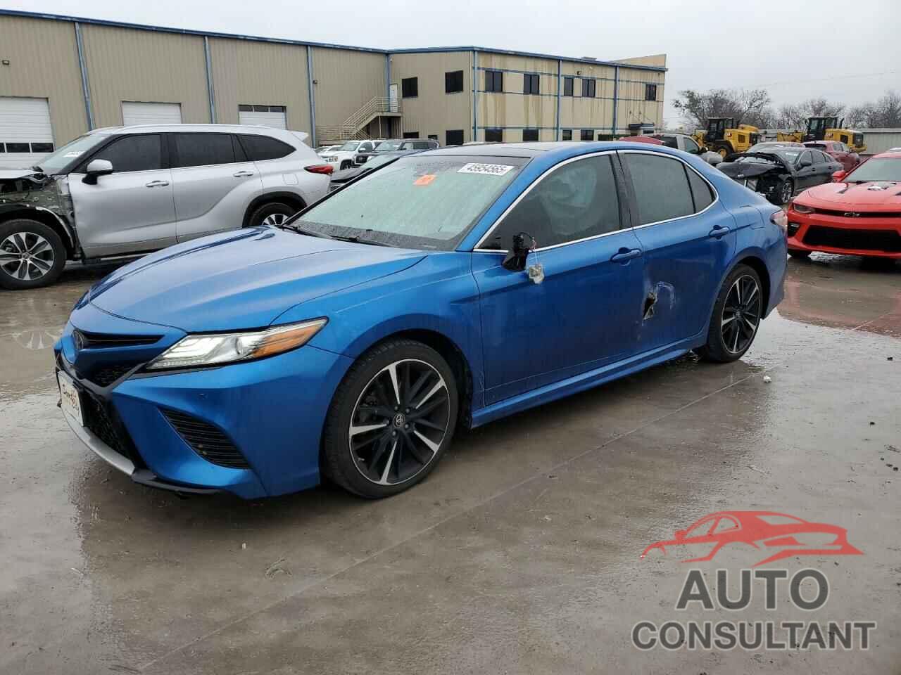 TOYOTA CAMRY 2018 - 4T1B61HK7JU084648