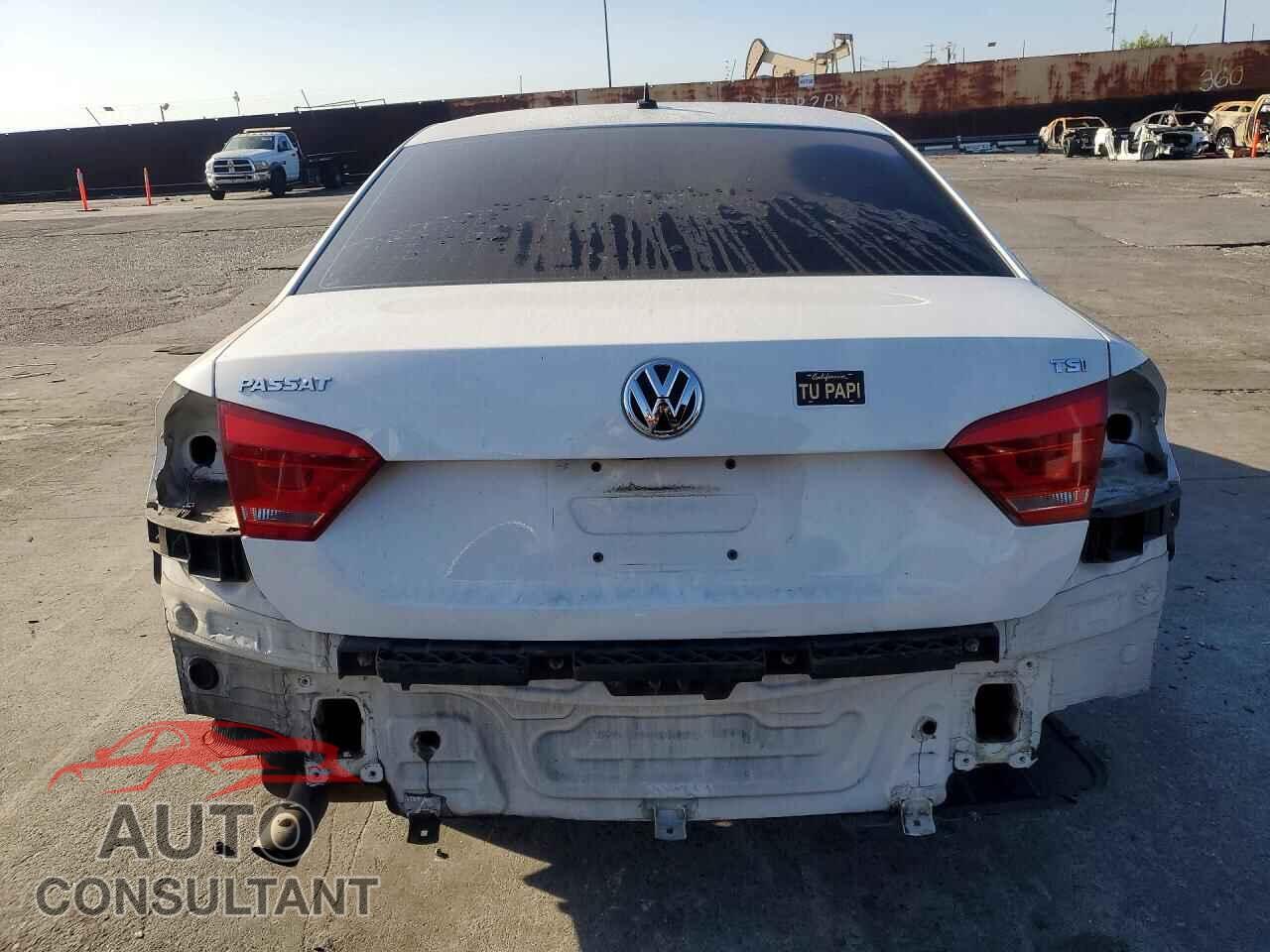 VOLKSWAGEN PASSAT 2014 - 1VWAT7A33EC071032