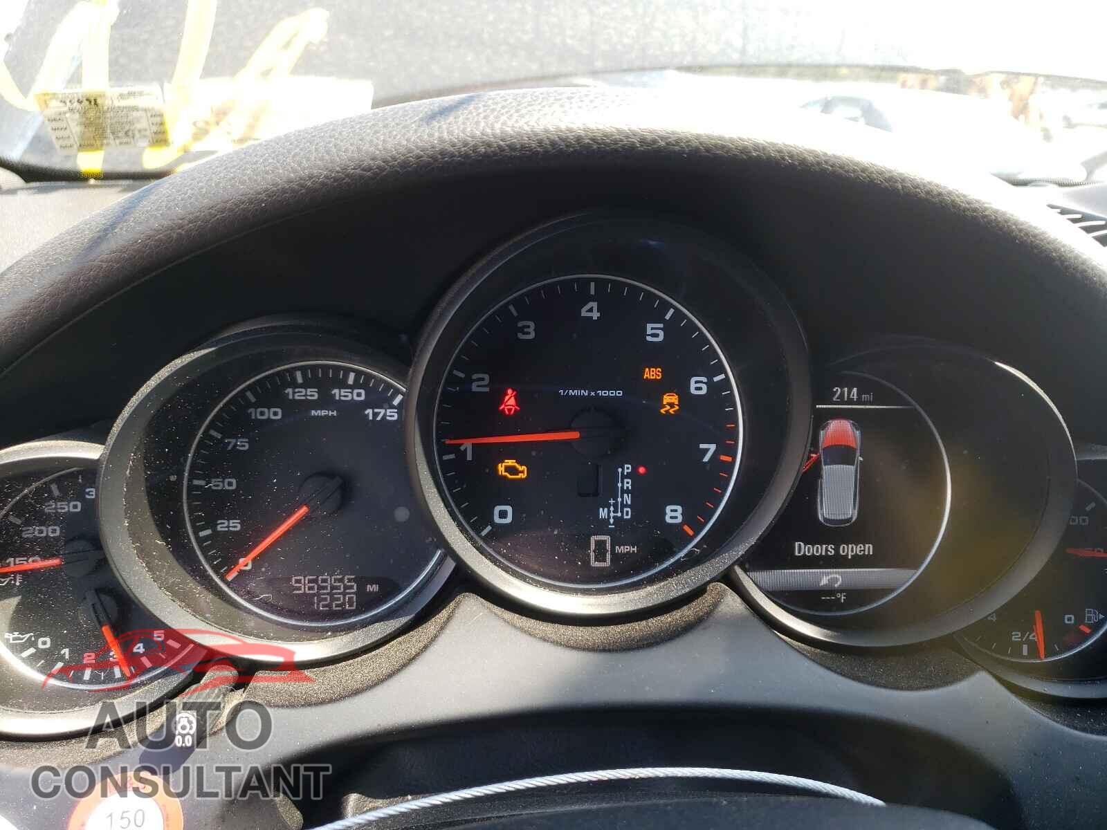 PORSCHE CAYENNE 2016 - WP1AA2A28GKA37436