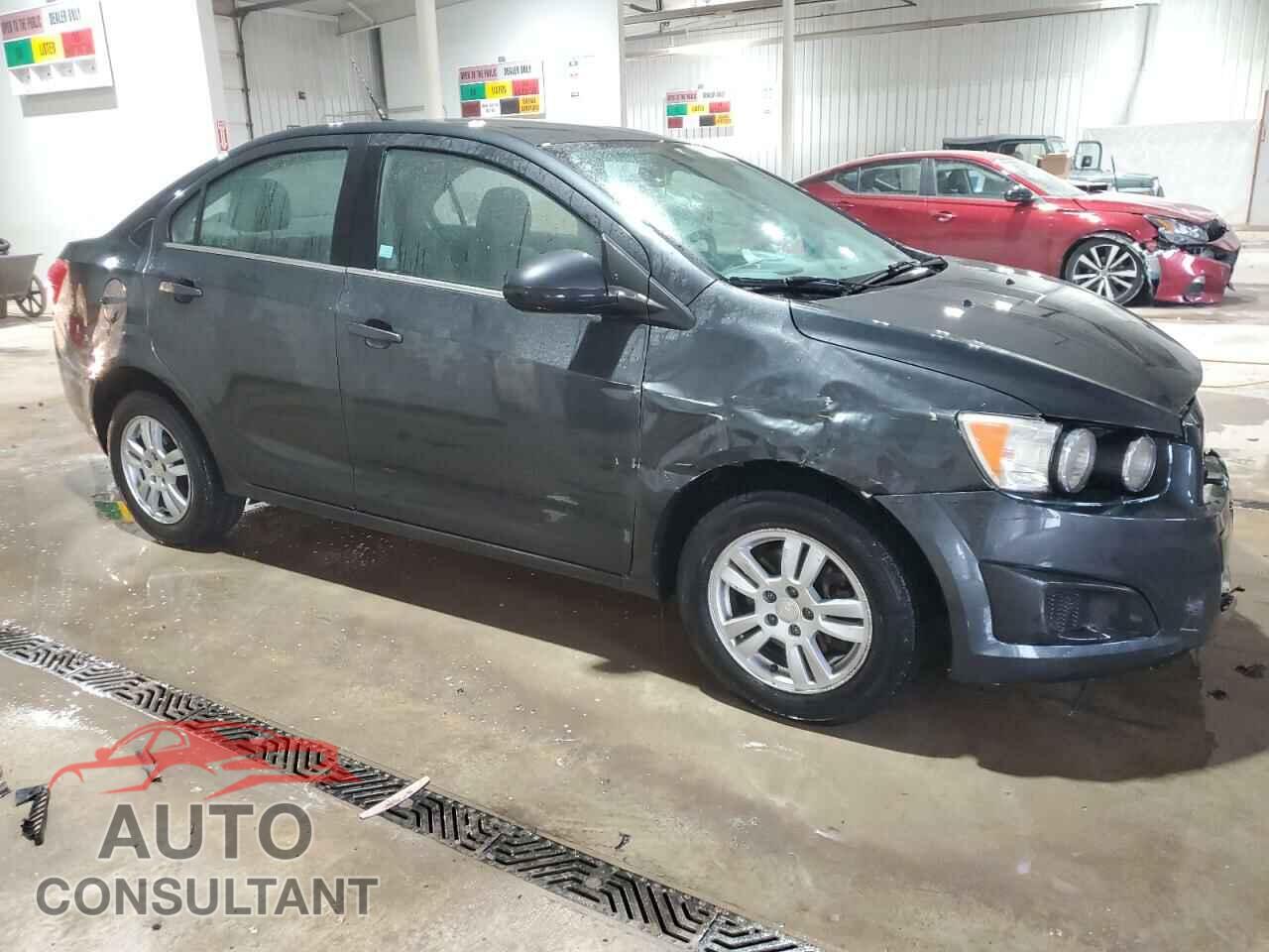 CHEVROLET SONIC 2014 - 1G1JC5SH4E4239958