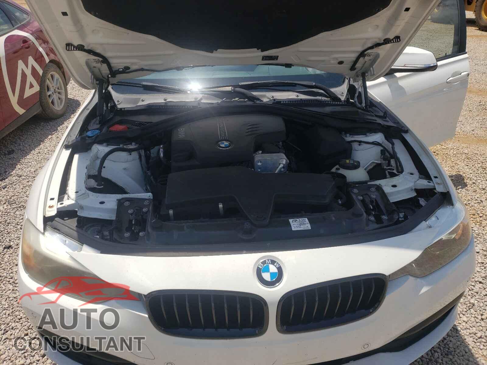 BMW 3 SERIES 2016 - WBA8E1G59GNU11824