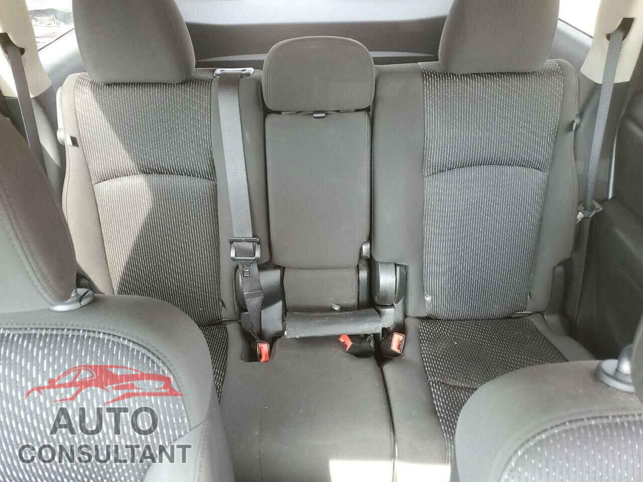 DODGE JOURNEY 2018 - 3C4PDCAB3JT196105