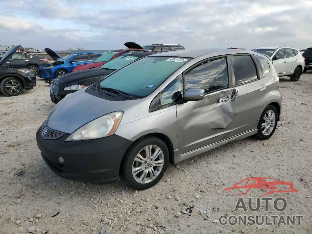 HONDA FIT 2010 - JHMGE8H45AC011113