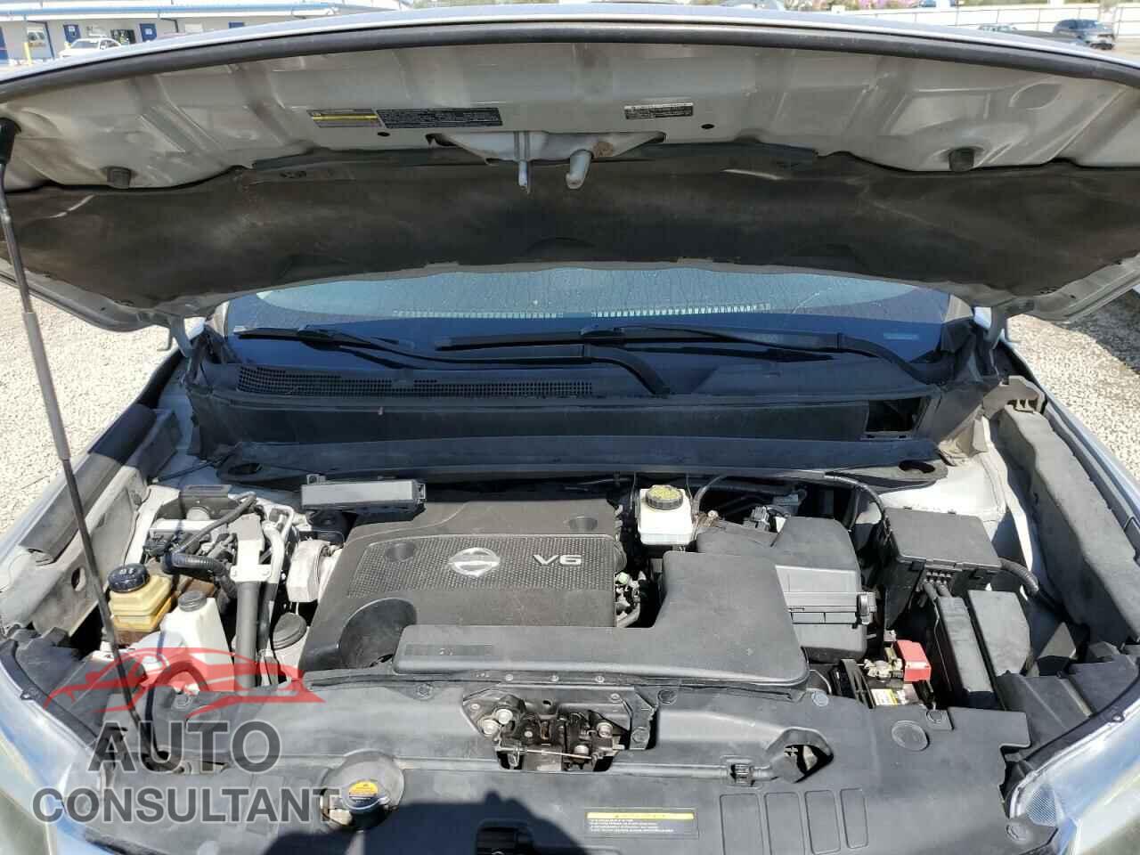 NISSAN PATHFINDER 2013 - 5N1AR2MM9DC680449