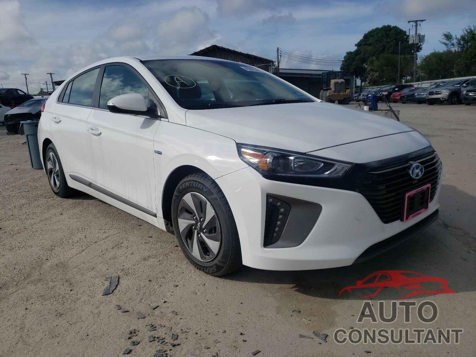 HYUNDAI IONIQ 2017 - KMHC75LC3HU024921