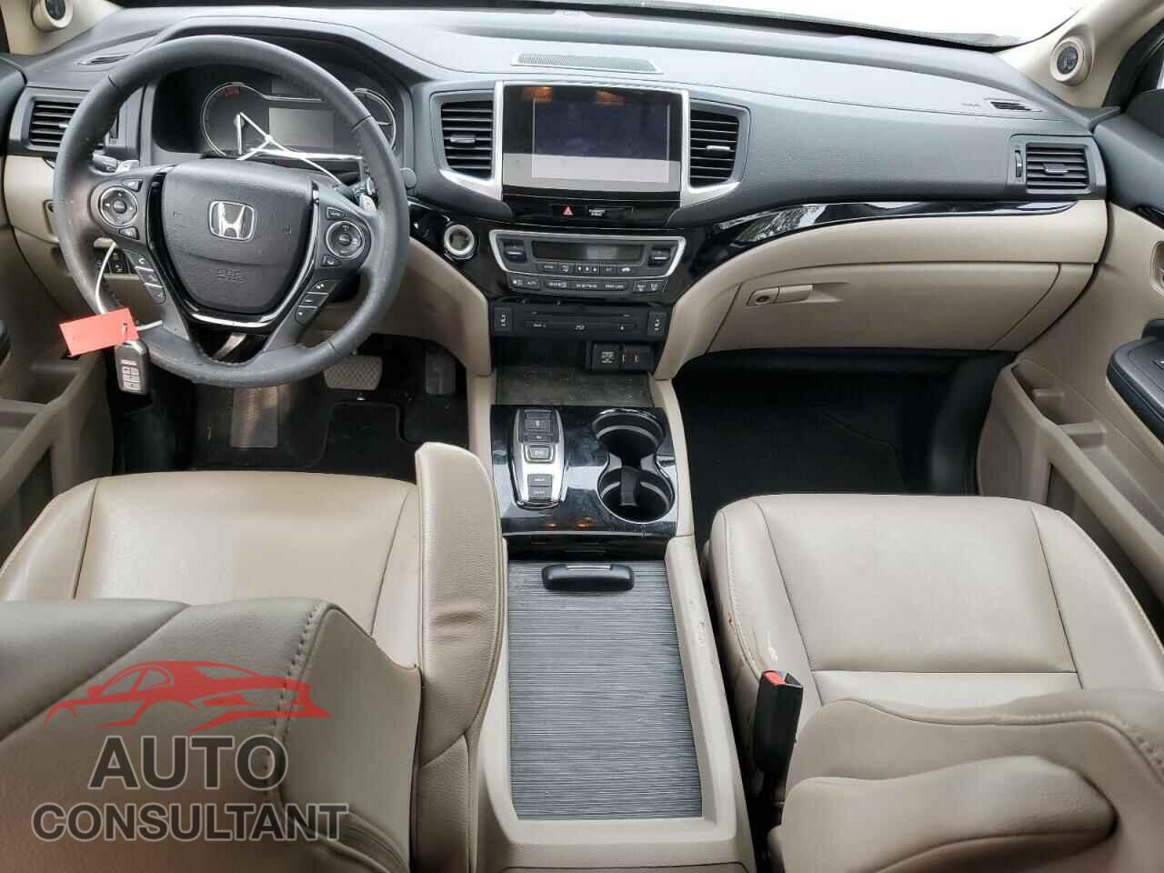 HONDA PILOT 2018 - 5FNYF5H97JB019388