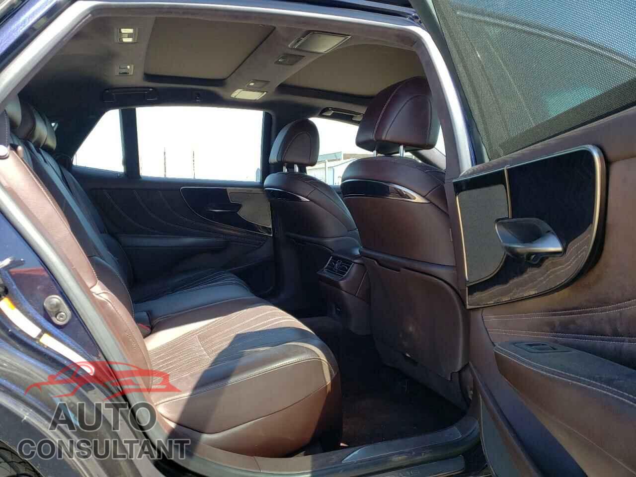 LEXUS LS500 2019 - JTHC5LFF5K5006005