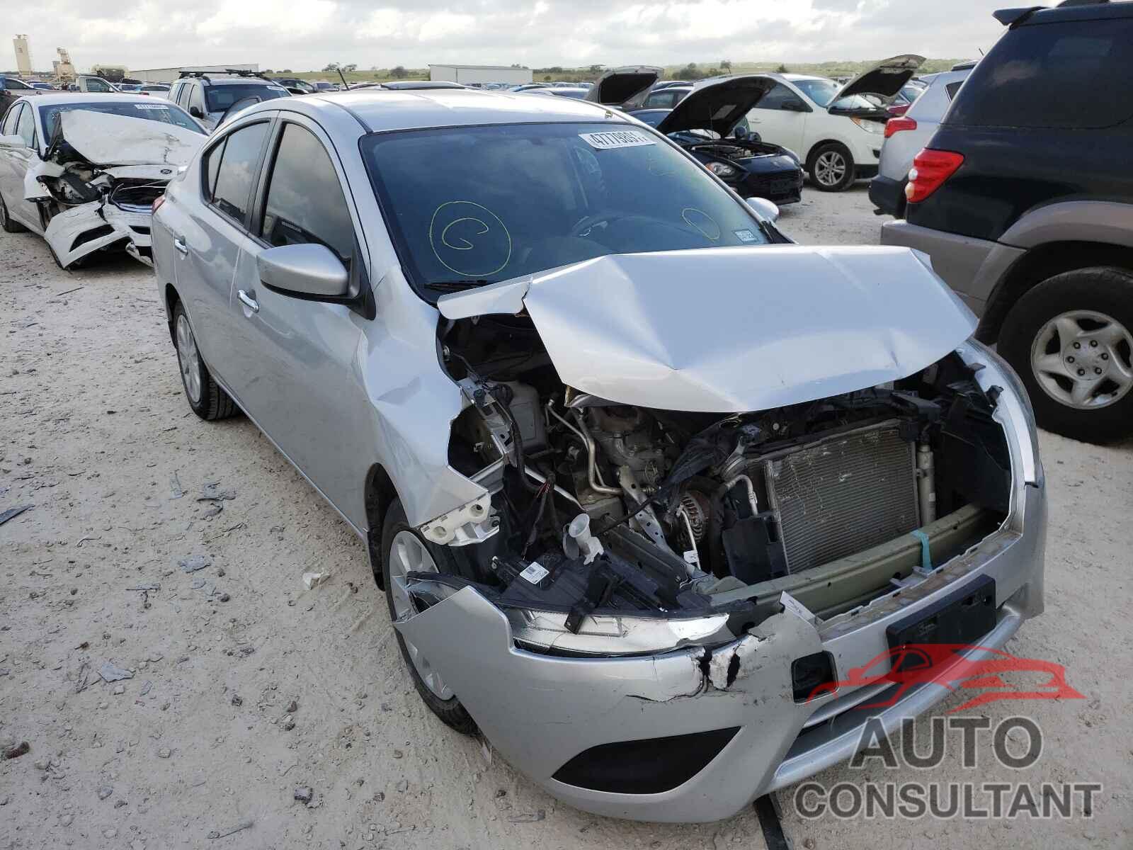 NISSAN VERSA 2017 - 3N1CN7AP1HL893185