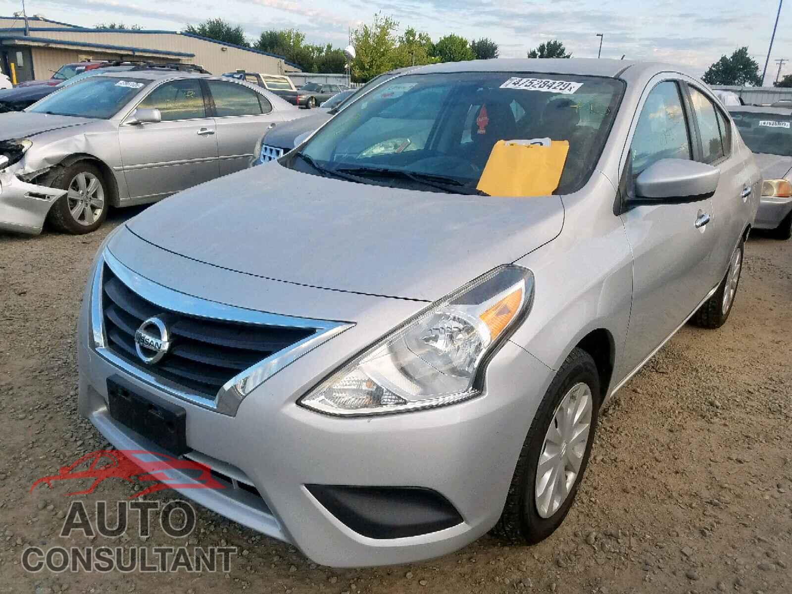 NISSAN VERSA 2017 - 3N1CN7AP1HK427472