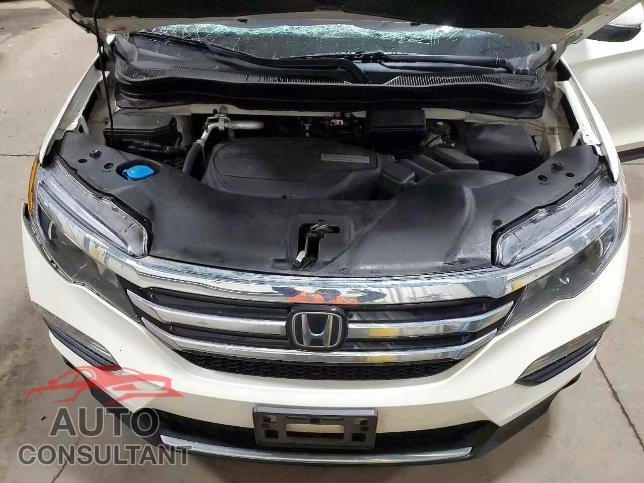 HONDA PILOT 2018 - 5FNYF6H96JB024362