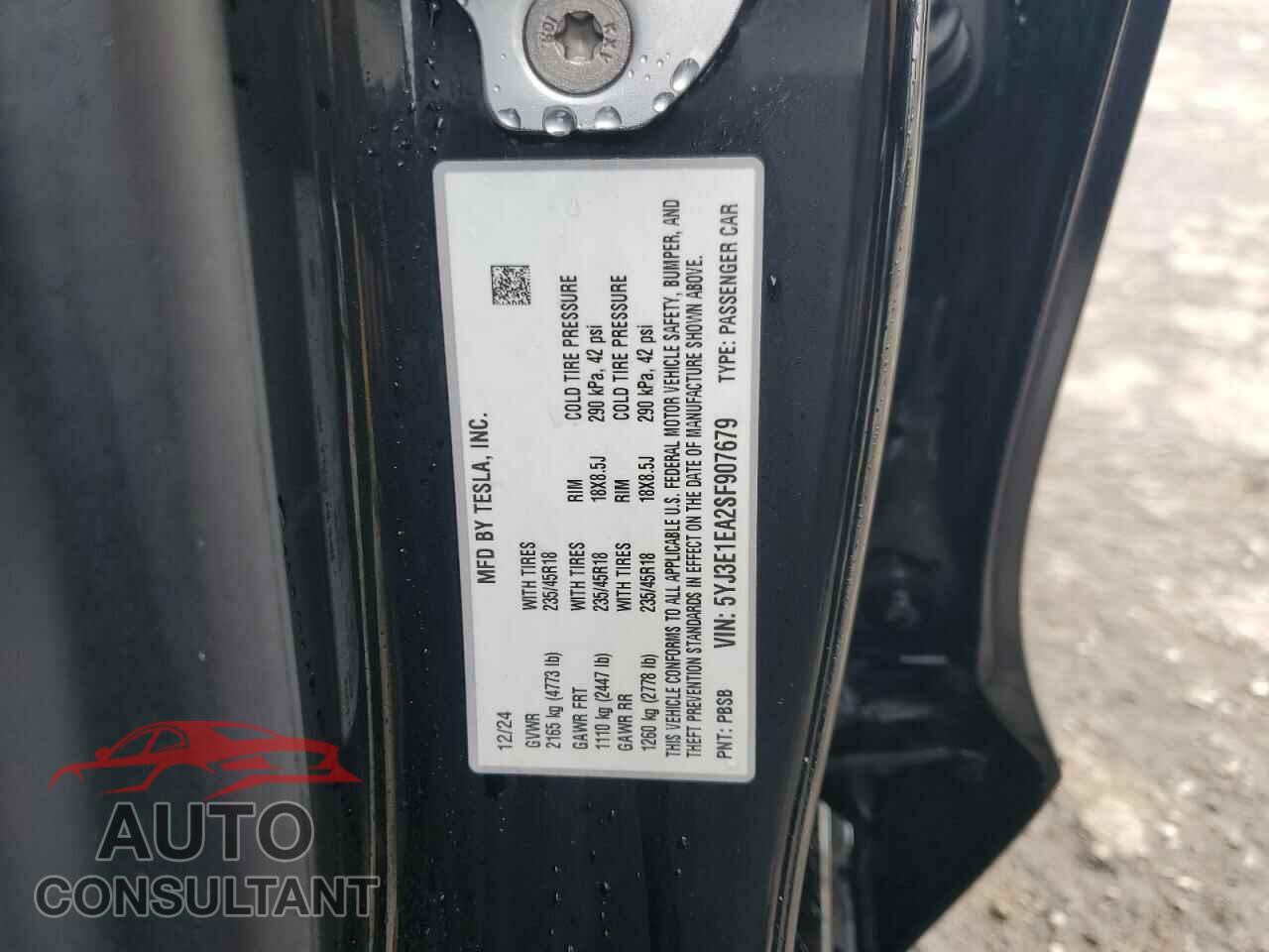 TESLA MODEL 3 2025 - 5YJ3E1EA2SF907679